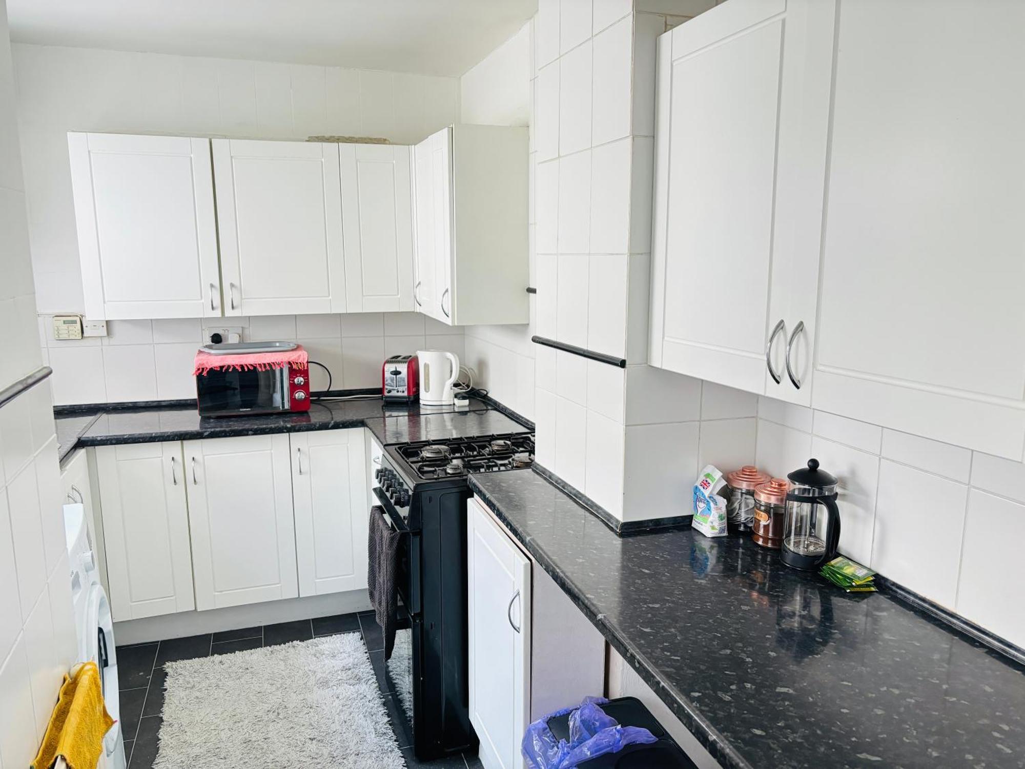 Entire 3 Bedroom House- Free Parking Ліверпуль Екстер'єр фото